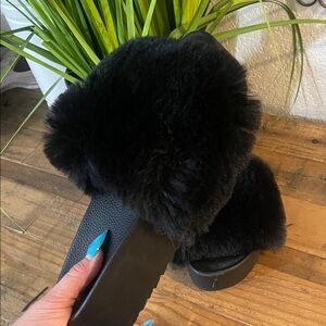 Women's Platform Black Furry Slide Sandals NEW